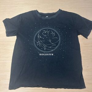 Hollister Black Graphic T-Shirt size XS